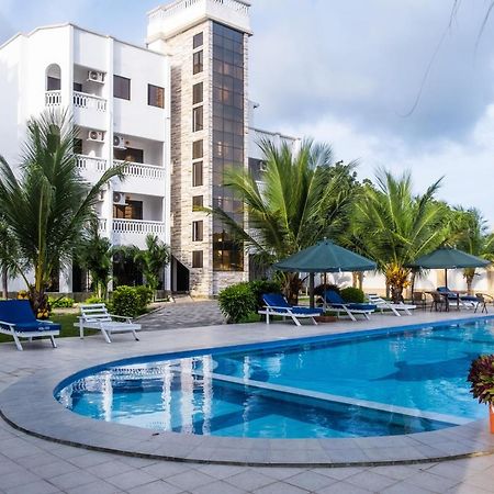 Leomilo Holidays Diani Beach Ngoại thất bức ảnh